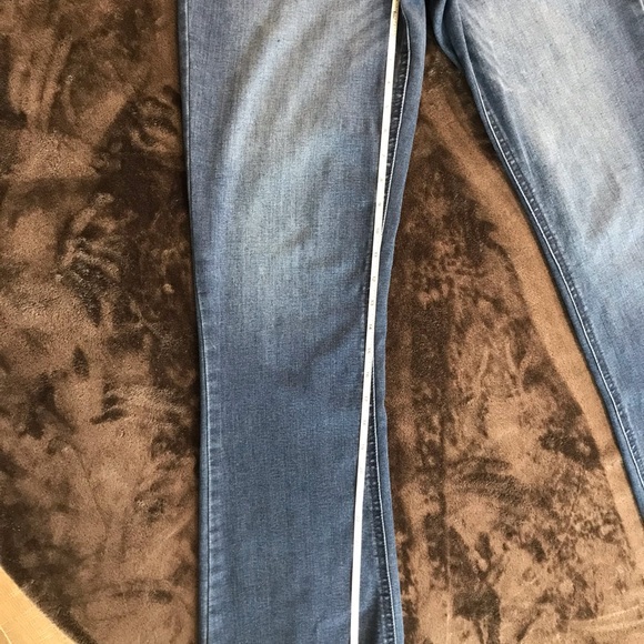 Democracy Blue Bootcut Jeans with Classic Denim Style - Picture 7 of 14